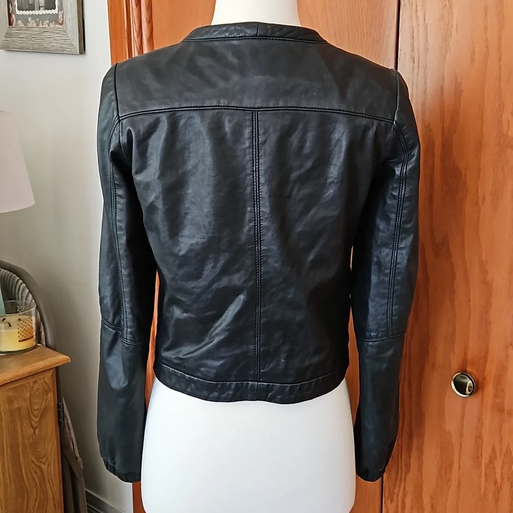 Leith Lambskin Leatger Yoke Crop Jacket - Picture 2 of 6